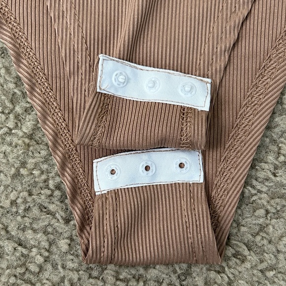 SHEIN EZWEAR Coffee Brown Bodysuit Size Medium - Picture 2 of 6